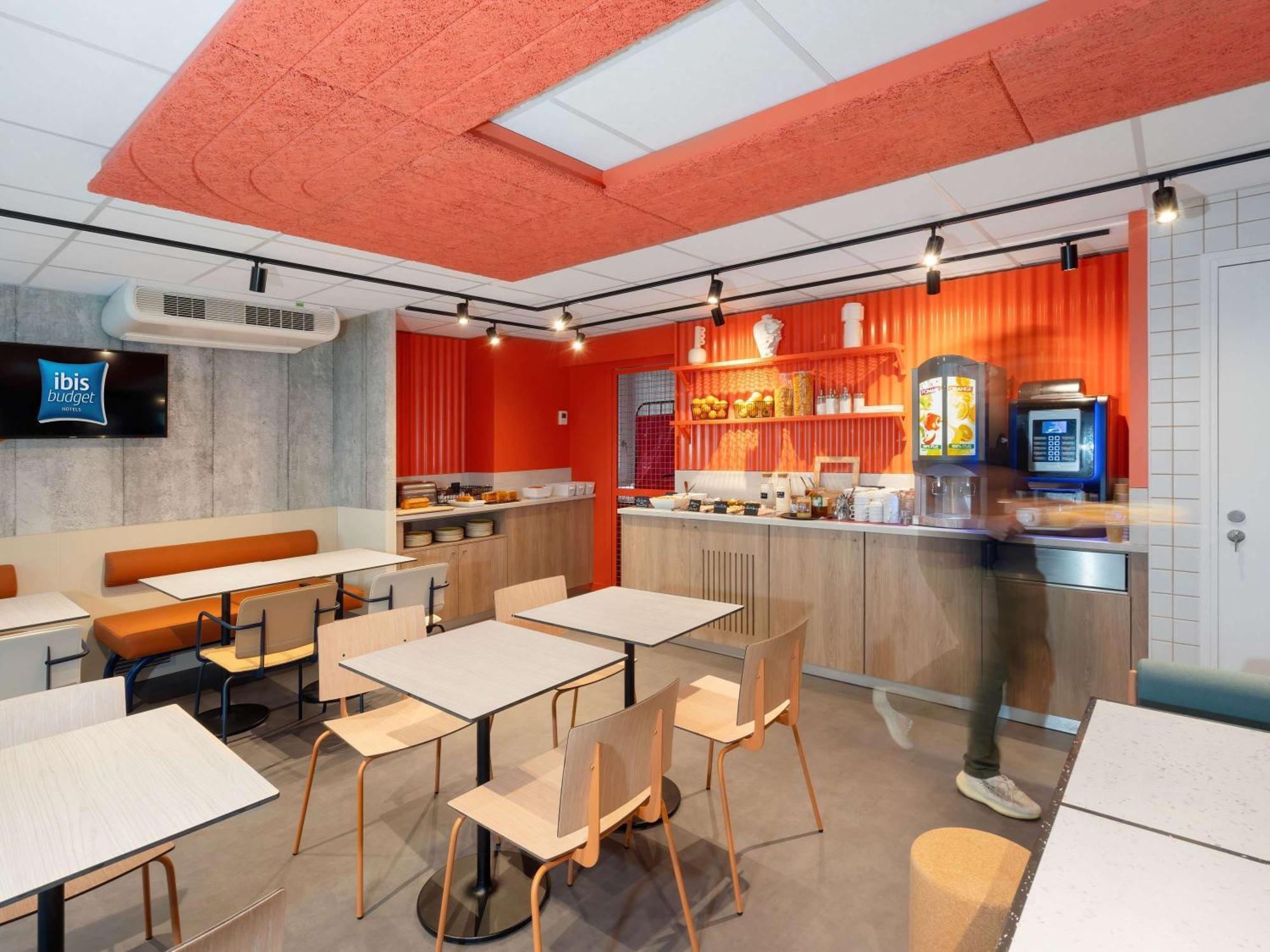 Ibis Budget Pertuis Portes Du Luberon Εξωτερικό φωτογραφία