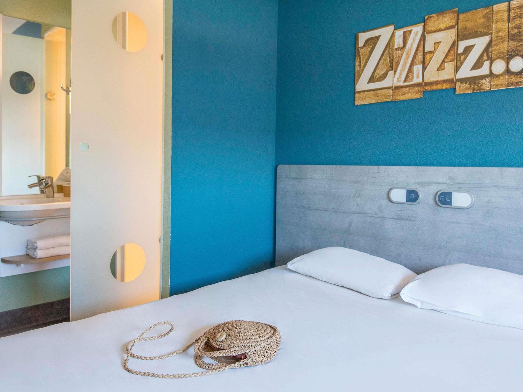 Ibis Budget Pertuis Portes Du Luberon Εξωτερικό φωτογραφία